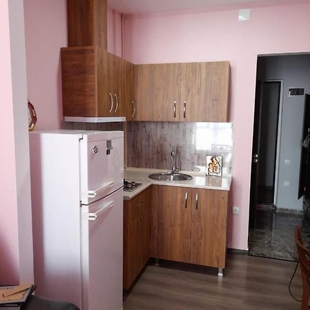 Katehouse Lägenhet Batumi Exteriör bild