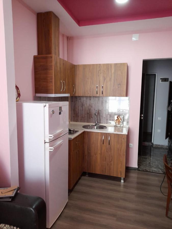 Katehouse Lägenhet Batumi Exteriör bild